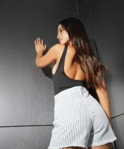 Alternative view of SHORT MON RIGIDO MIL RAYAS